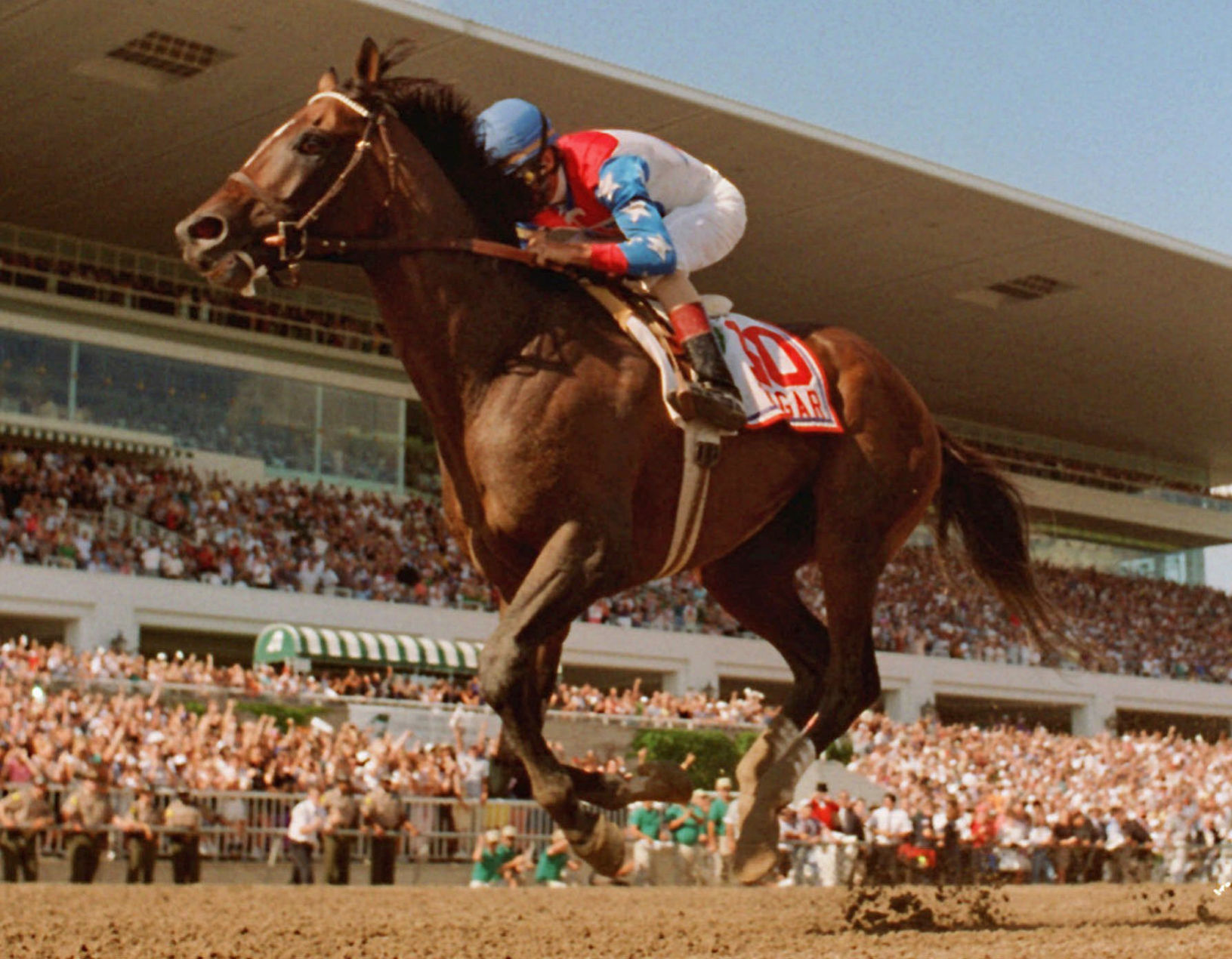 1996: Cigar matches Citation's record of 16 consecutive wins